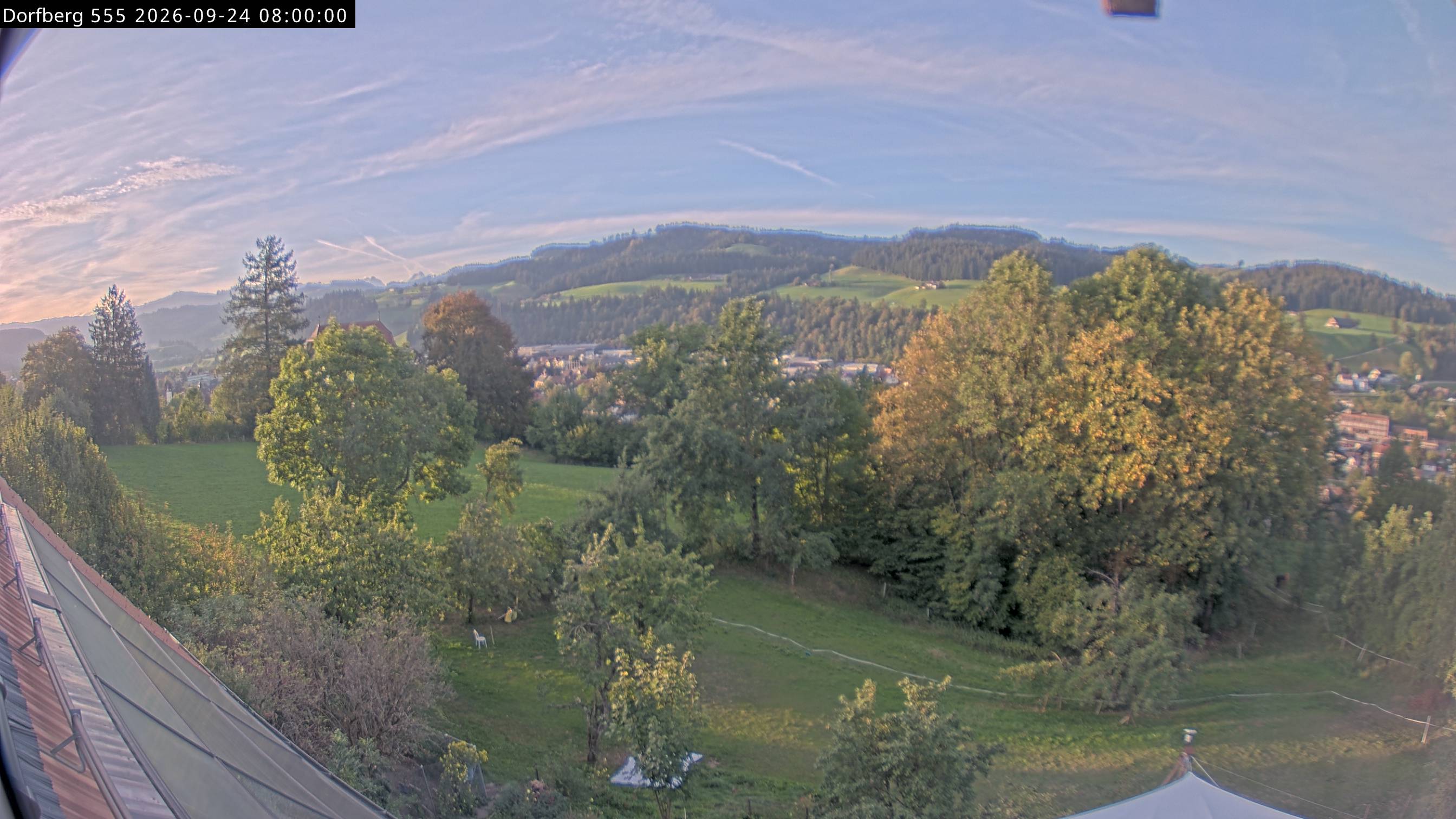 Webcam-Bild: Aussicht vom Dorfberg in Langnau 20260924-080000