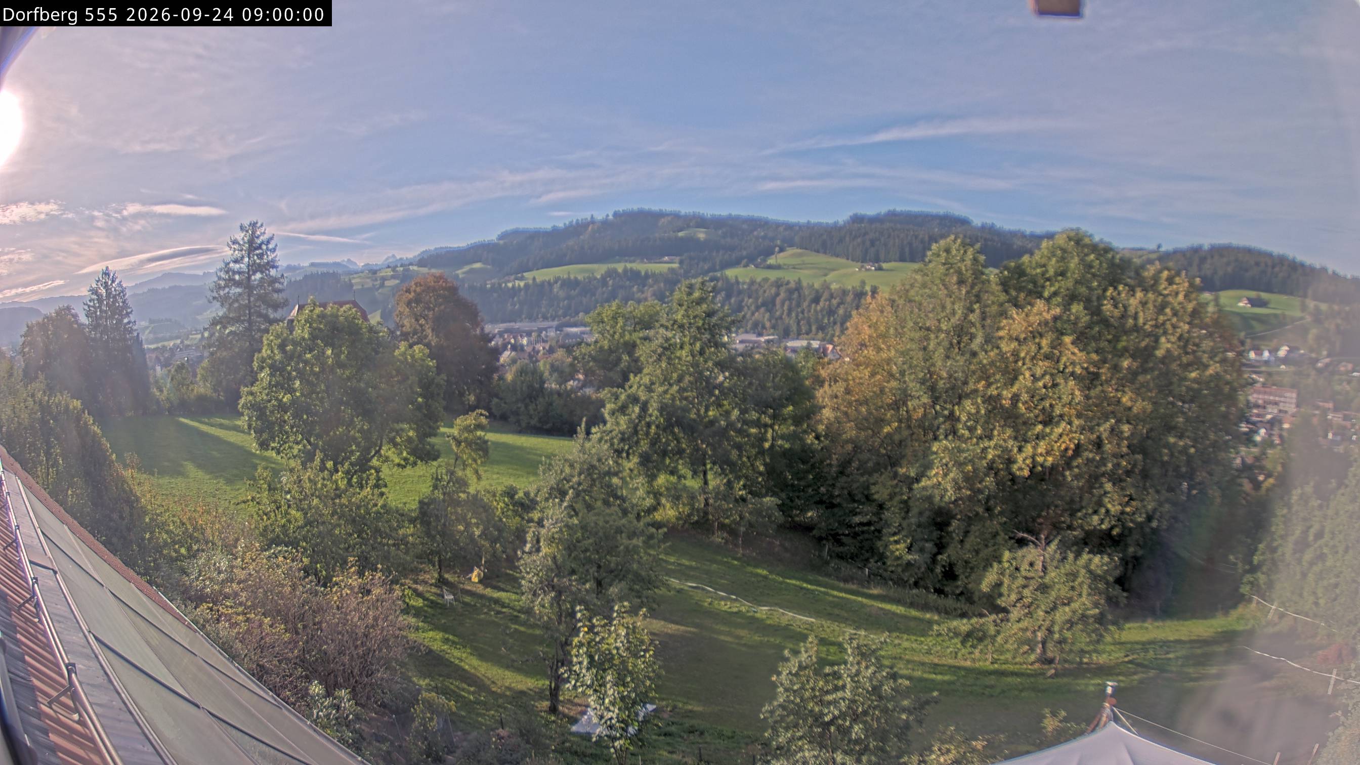 Webcam-Bild: Aussicht vom Dorfberg in Langnau 20260924-090000
