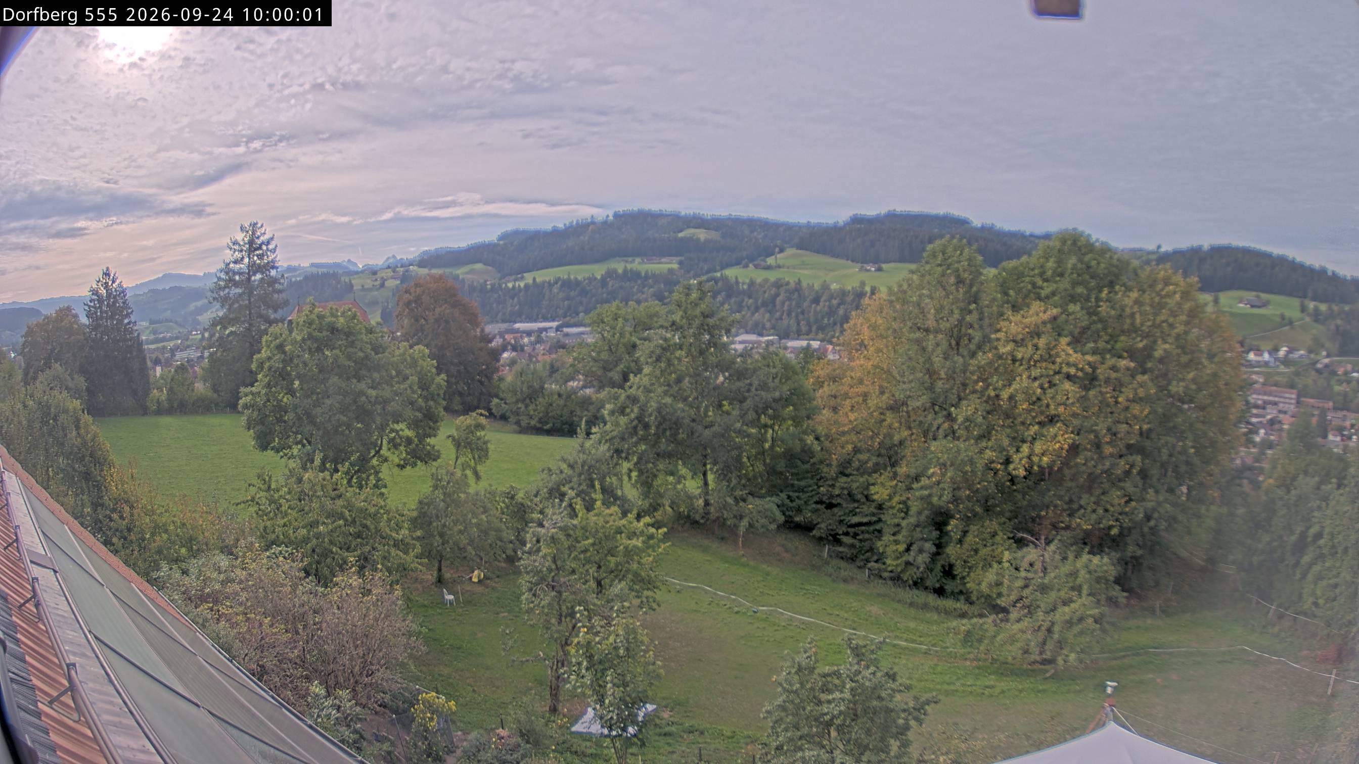 Webcam-Bild: Aussicht vom Dorfberg in Langnau 20260924-100000