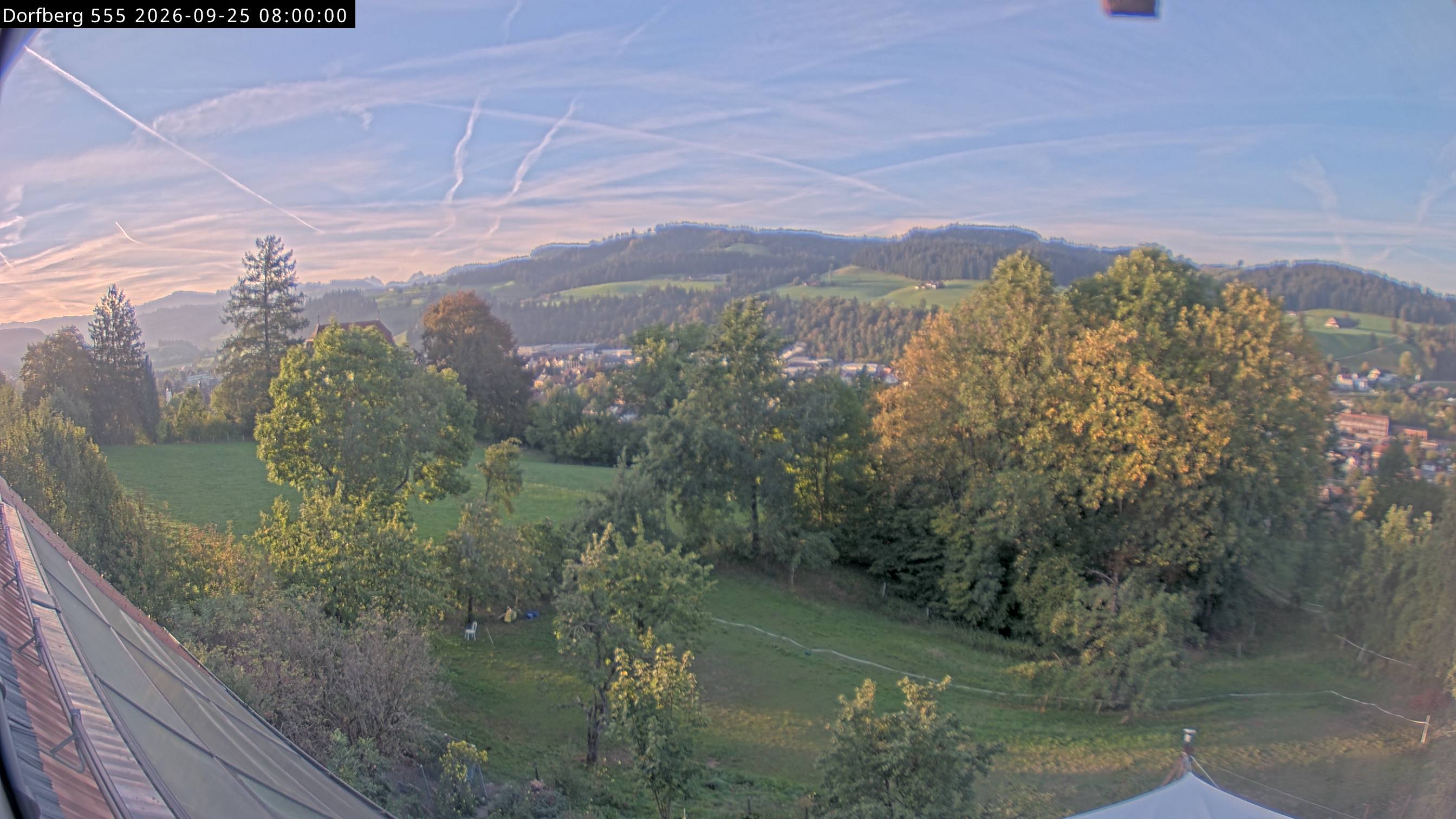 Webcam-Bild: Aussicht vom Dorfberg in Langnau 20260925-080000