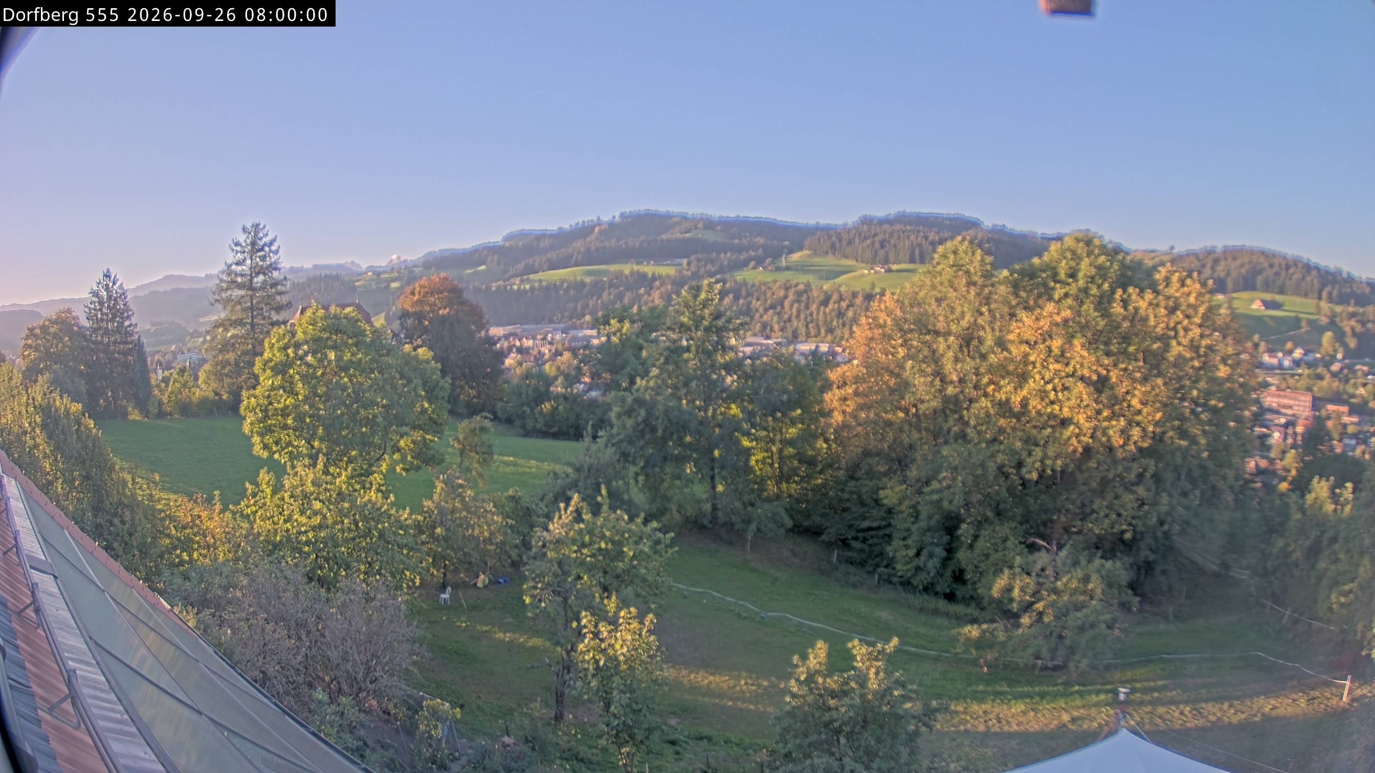 Webcam-Bild: Aussicht vom Dorfberg in Langnau 20260926-080000
