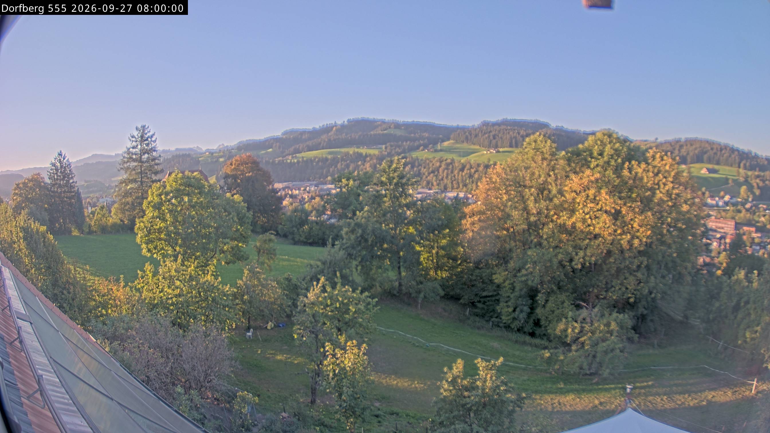Webcam-Bild: Aussicht vom Dorfberg in Langnau 20260927-080000
