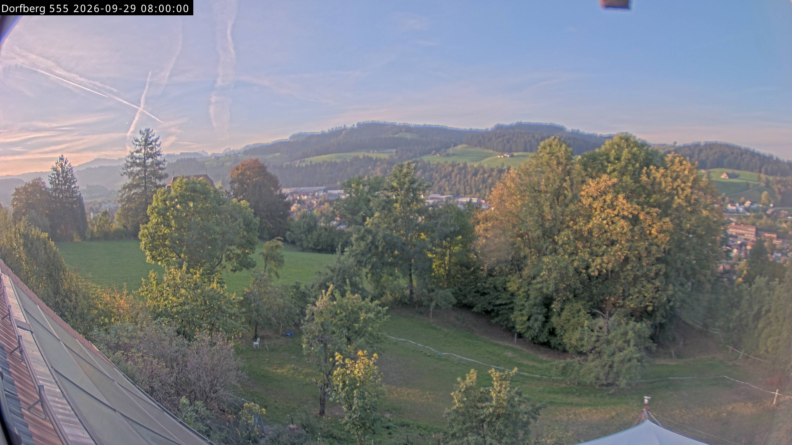 Webcam-Bild: Aussicht vom Dorfberg in Langnau 20260929-080000