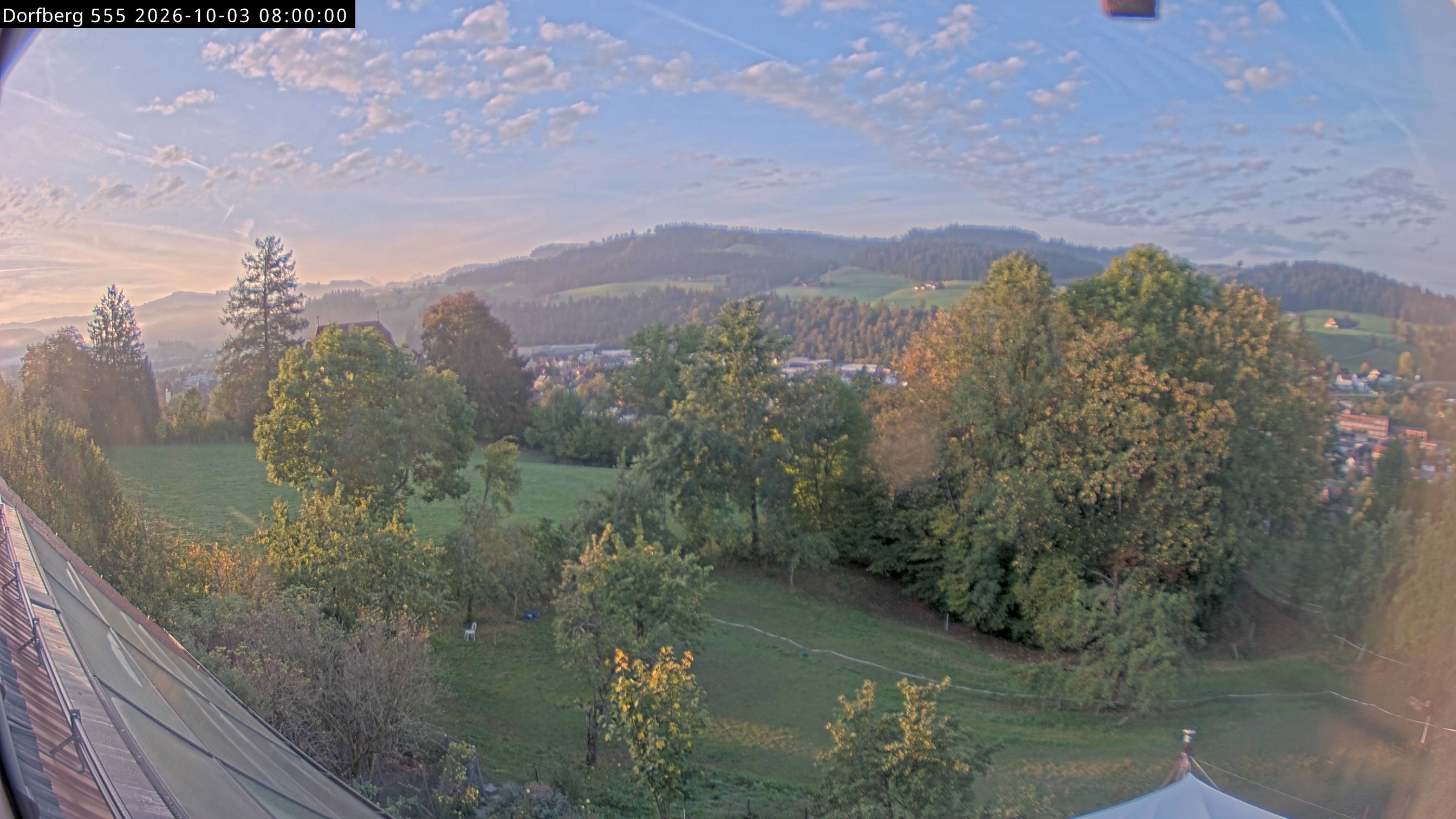 Webcam-Bild: Aussicht vom Dorfberg in Langnau 20261003-080000