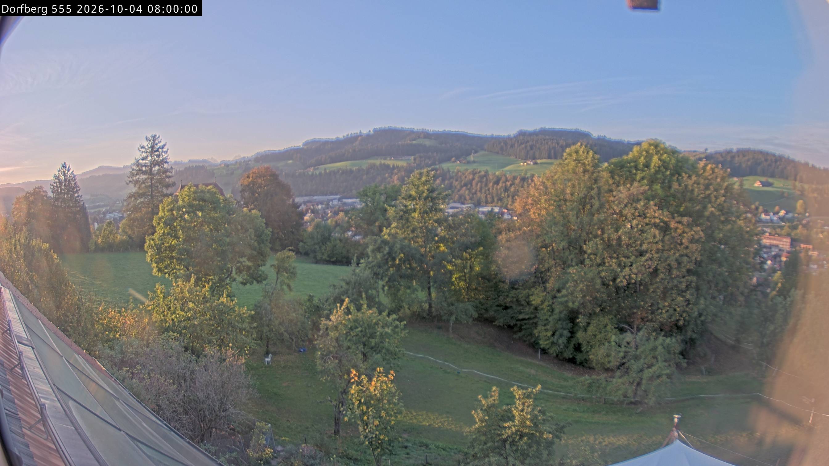 Webcam-Bild: Aussicht vom Dorfberg in Langnau 20261004-080000