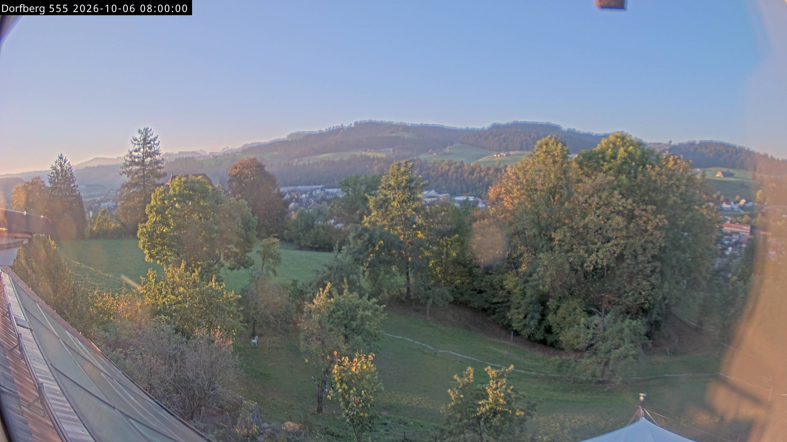 Webcam-Bild: Aussicht vom Dorfberg in Langnau 20261006-080000