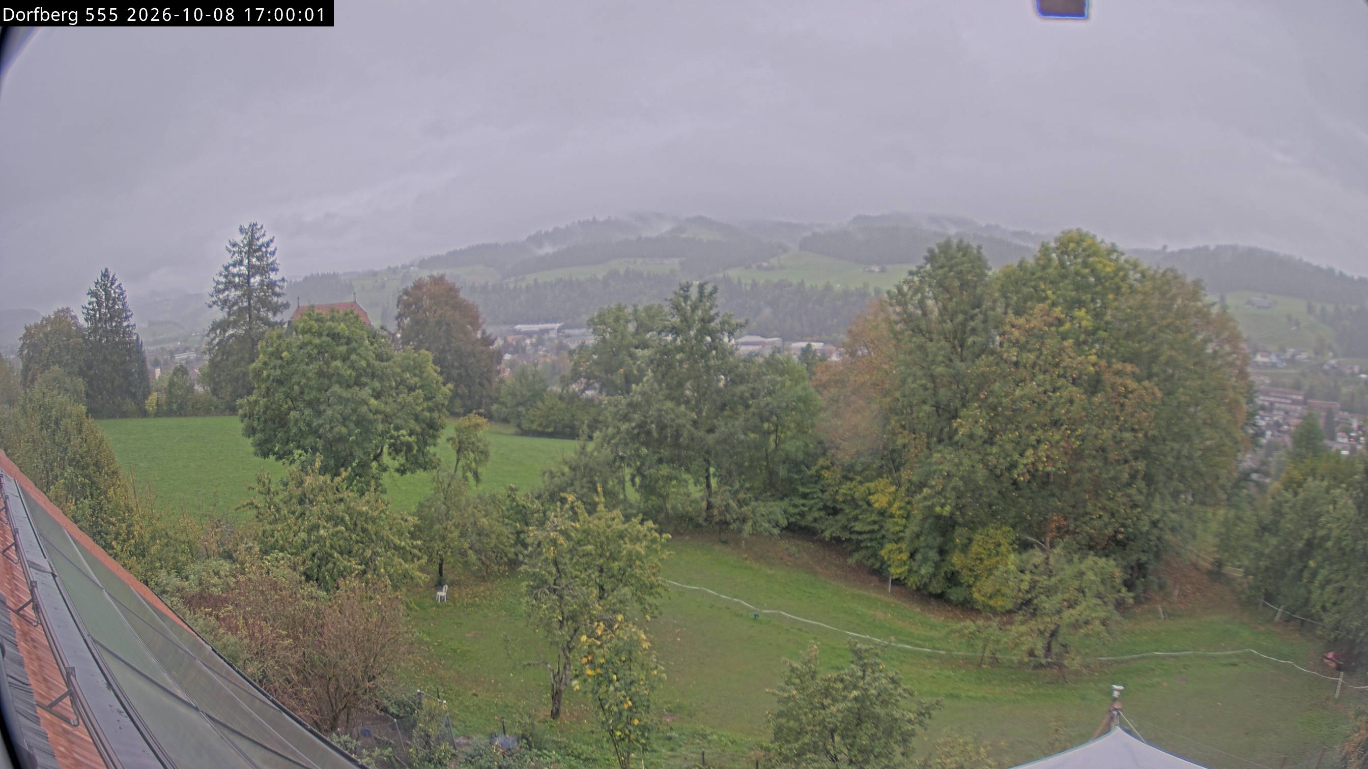 Webcam-Bild: Aussicht vom Dorfberg in Langnau 20261008-170000