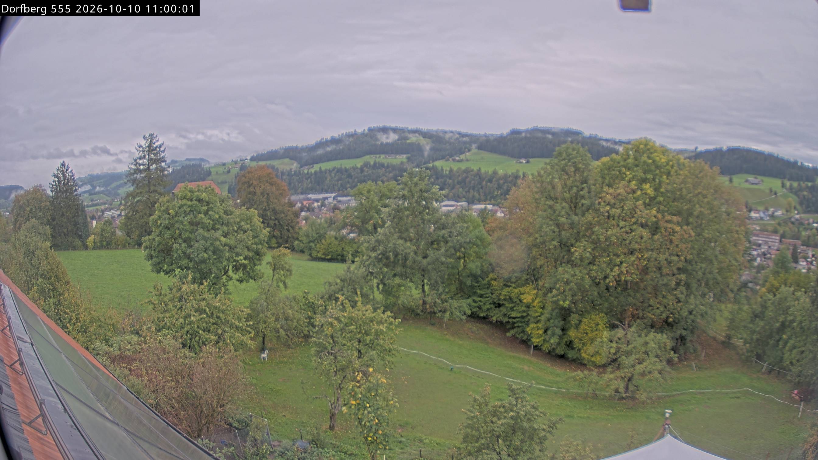 Webcam-Bild: Aussicht vom Dorfberg in Langnau 20261010-110000