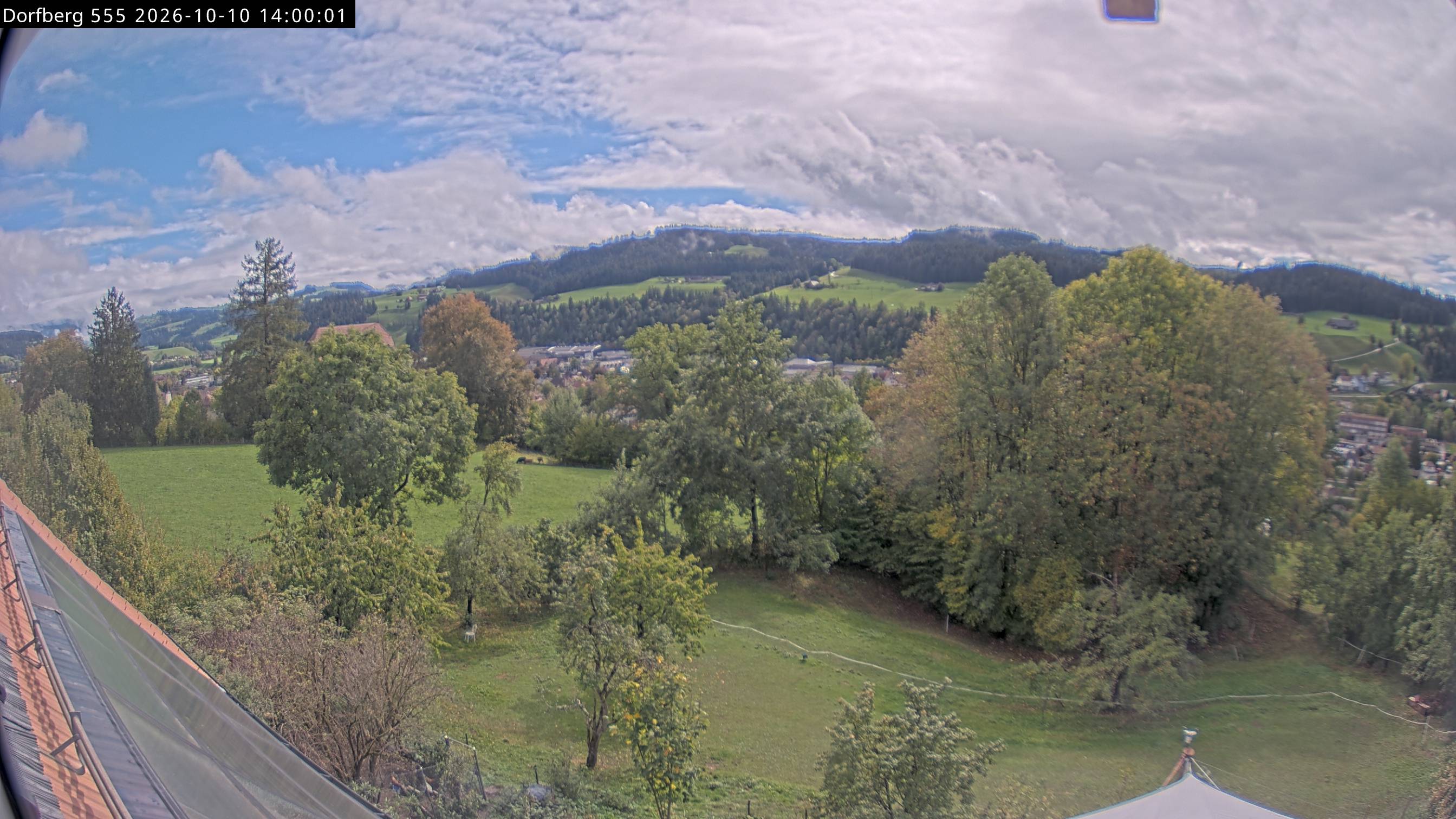 Webcam-Bild: Aussicht vom Dorfberg in Langnau 20261010-140000
