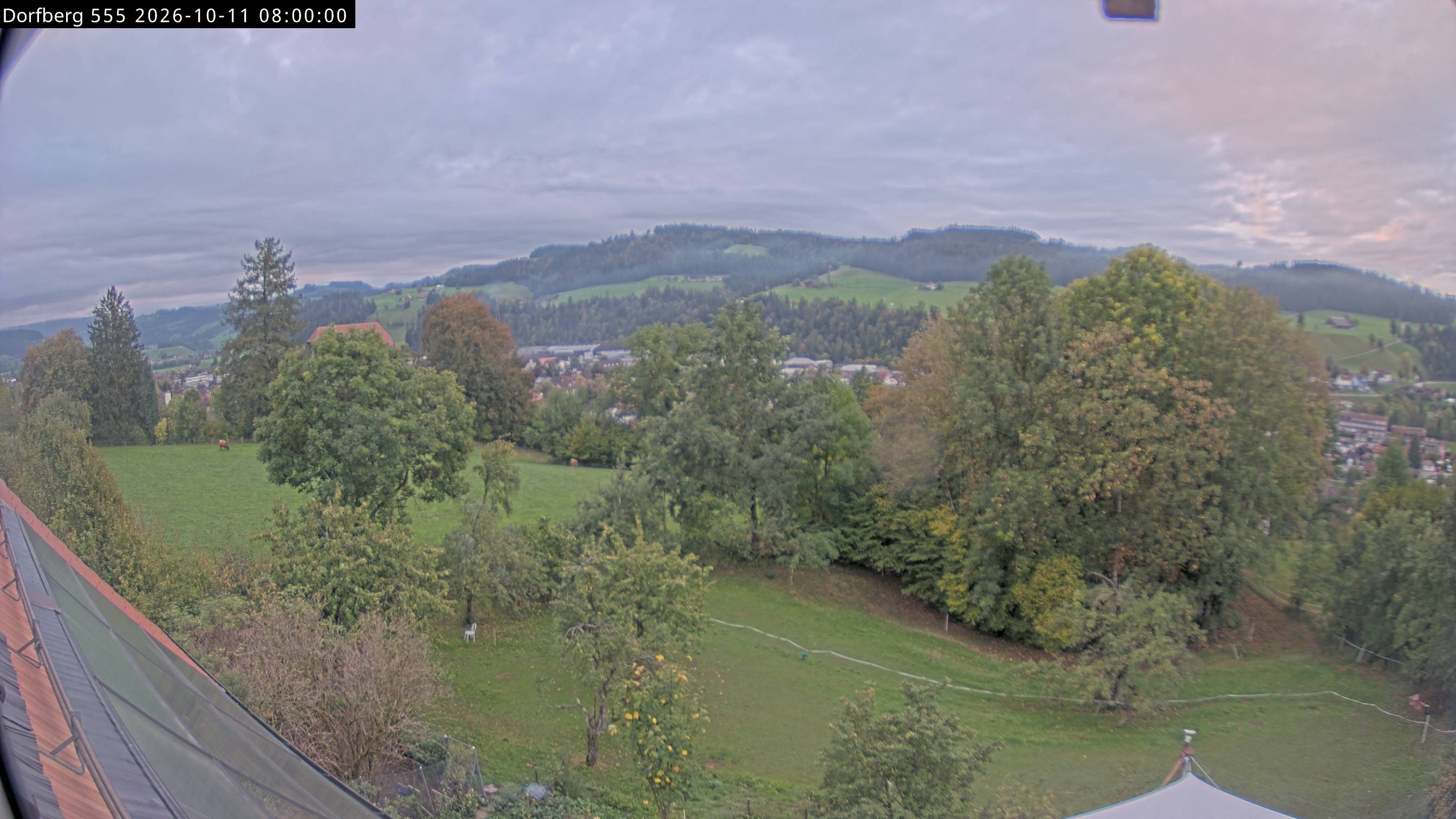 Webcam-Bild: Aussicht vom Dorfberg in Langnau 20261011-080000