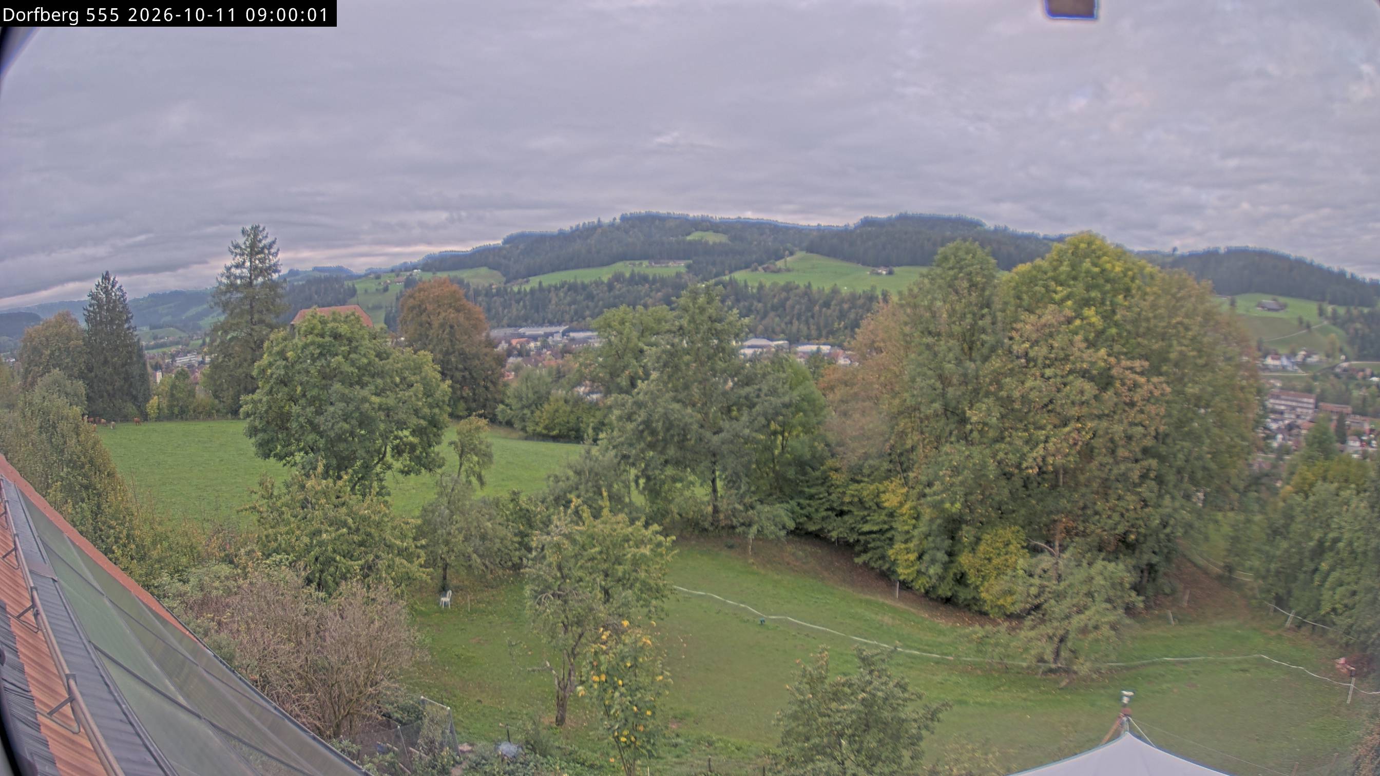 Webcam-Bild: Aussicht vom Dorfberg in Langnau 20261011-090000