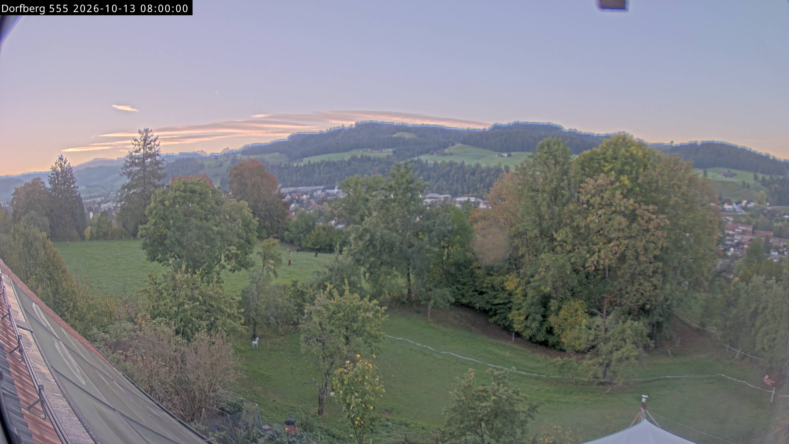 Webcam-Bild: Aussicht vom Dorfberg in Langnau 20261013-080000
