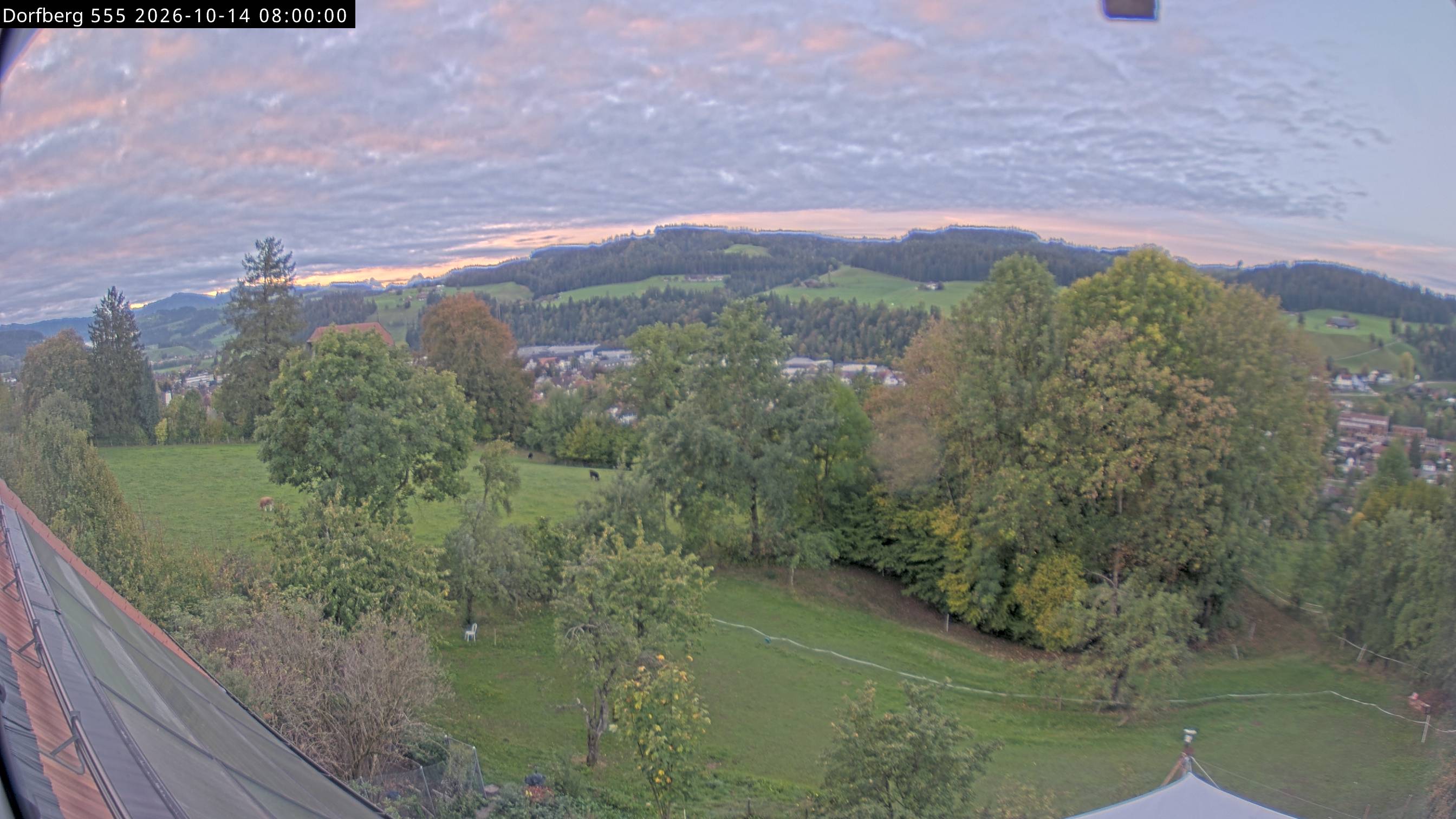 Webcam-Bild: Aussicht vom Dorfberg in Langnau 20261014-080000