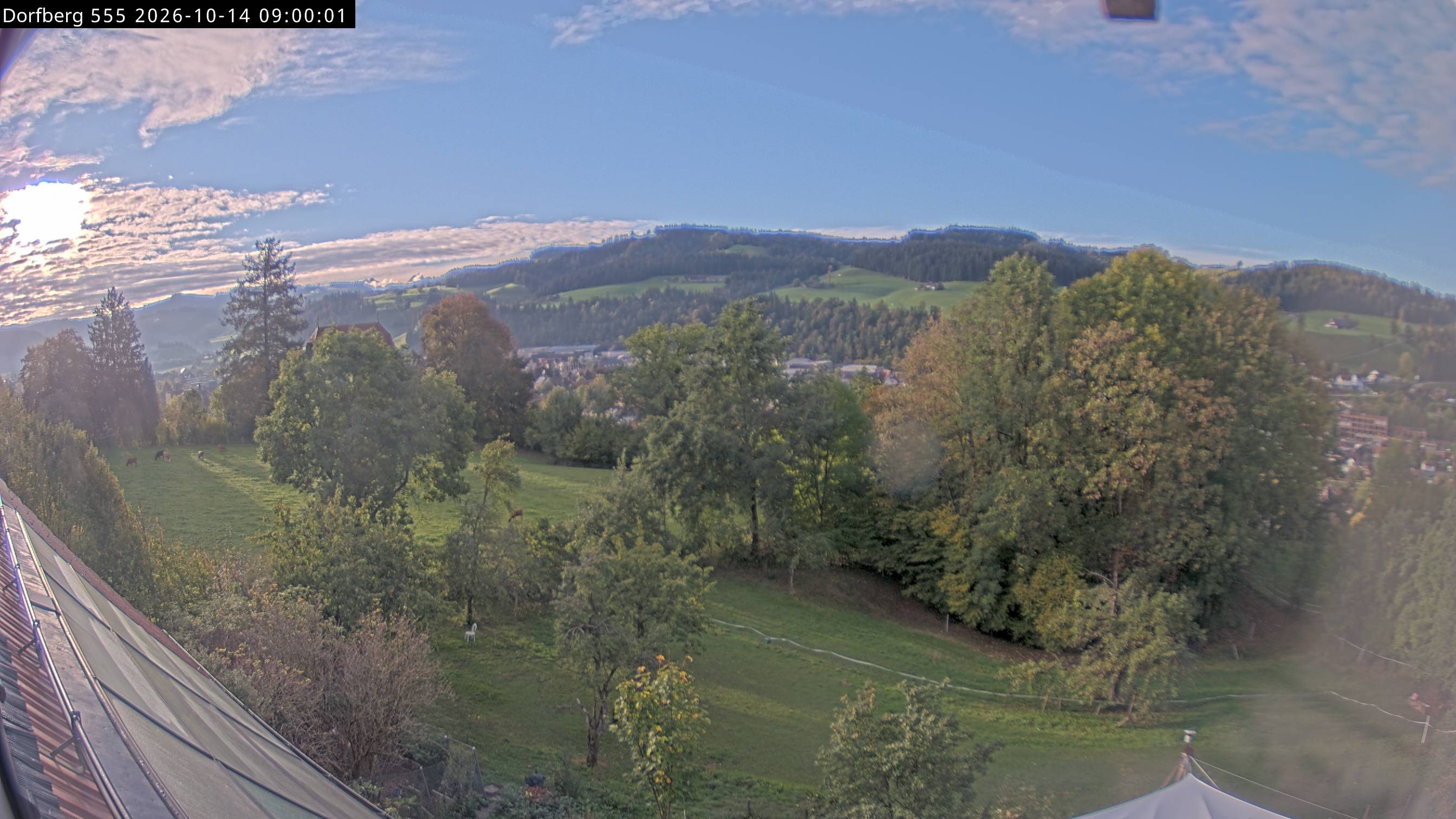 Webcam-Bild: Aussicht vom Dorfberg in Langnau 20261014-090000