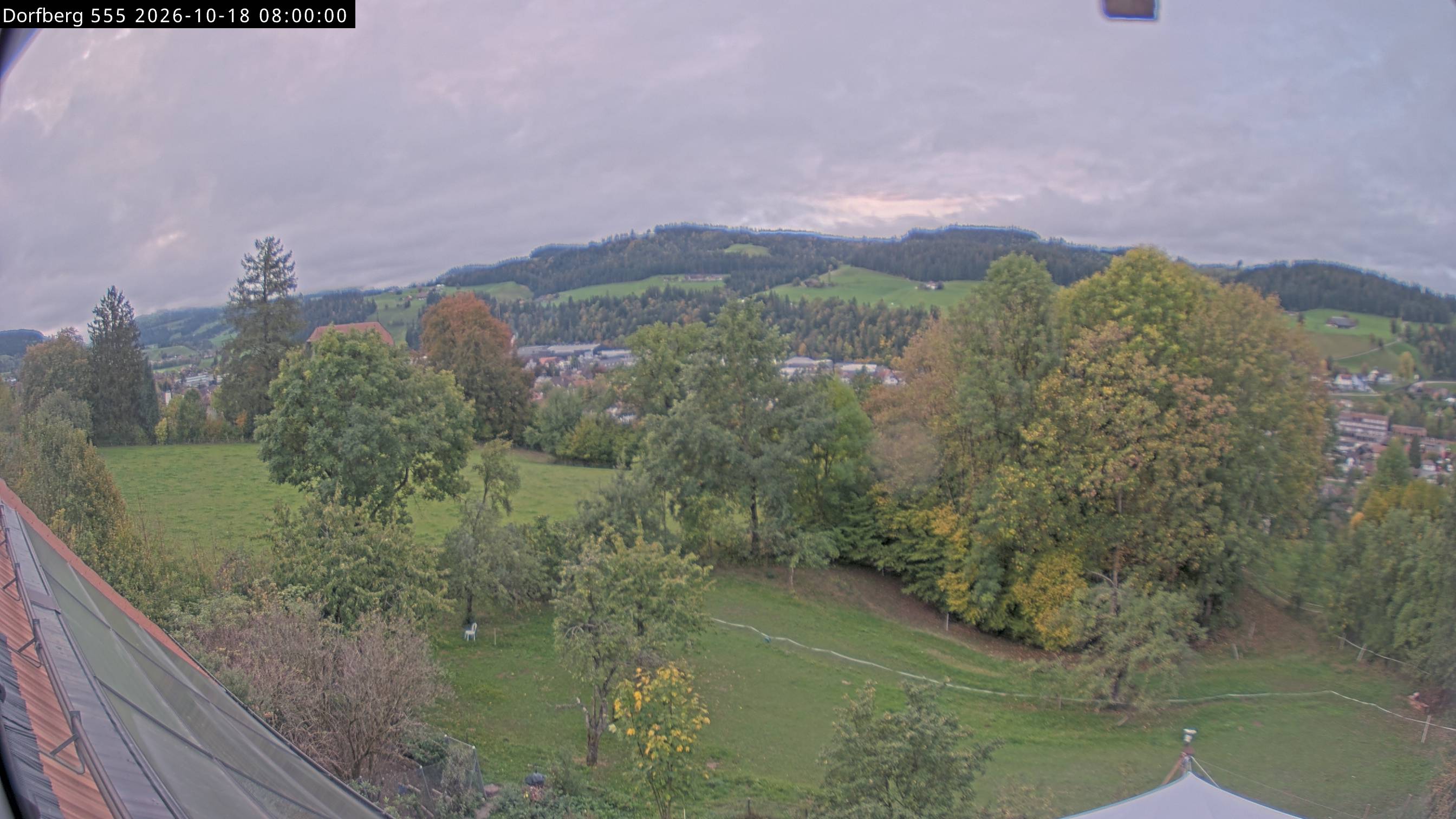 Webcam-Bild: Aussicht vom Dorfberg in Langnau 20261018-080000
