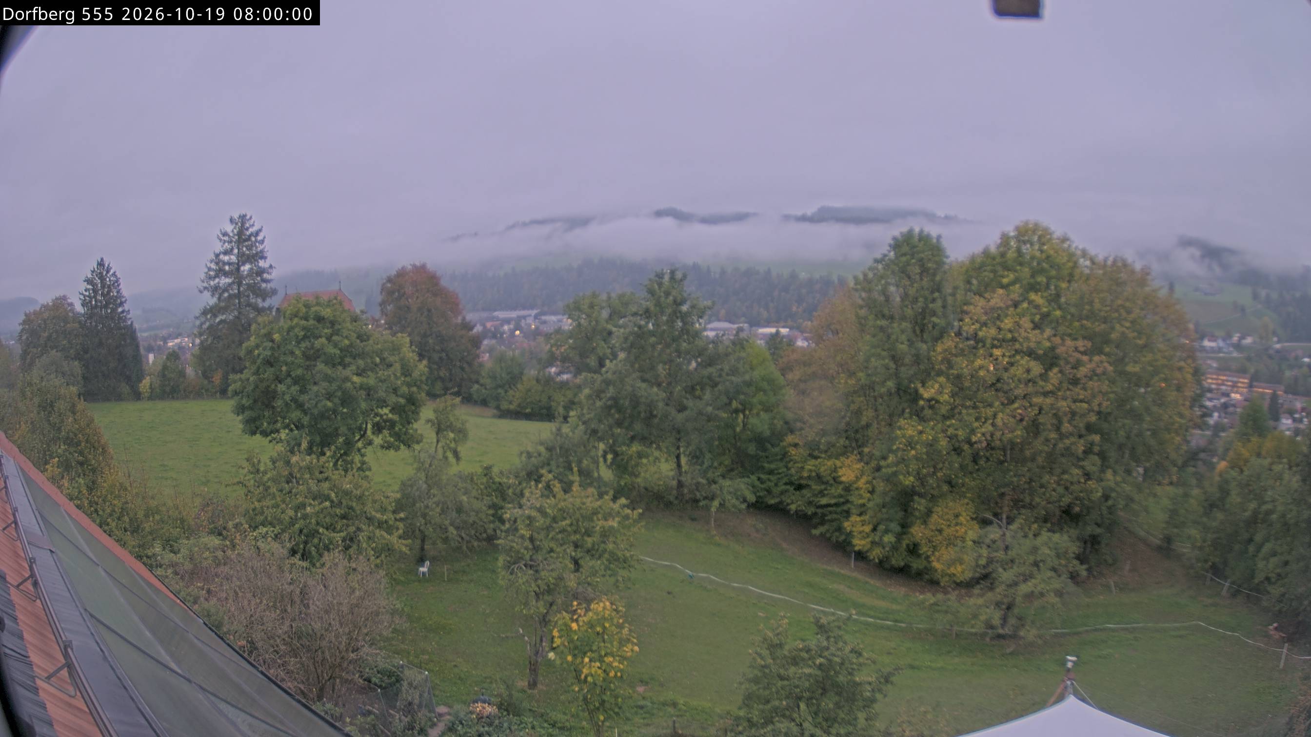Webcam-Bild: Aussicht vom Dorfberg in Langnau 20261019-080000
